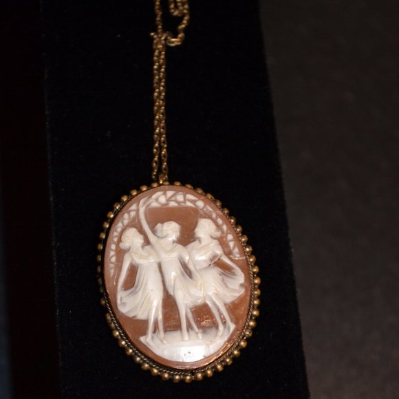 Vintage Sardonyx Shell Full Figure Cameo Pendant / Pin - Picture 6 of 10